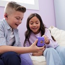 Foto van speelgoed Bitzee_Interactive Digital Pet_Spinmaster-Lifestyle16.jpg